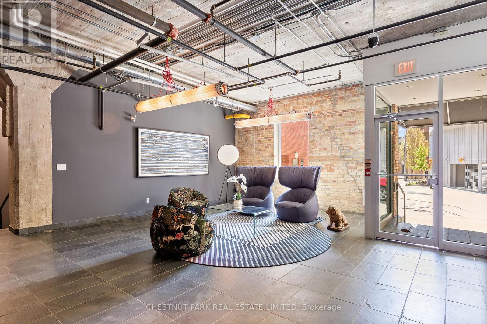 201 - 113 Dupont Street, Toronto, Ontario  M5R 1V4 - Photo 4 - C12181822