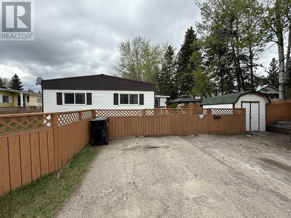 253, 133 Jarvis Street, Hinton, Alberta  T7V 1R6 - Photo 1 - A2215230