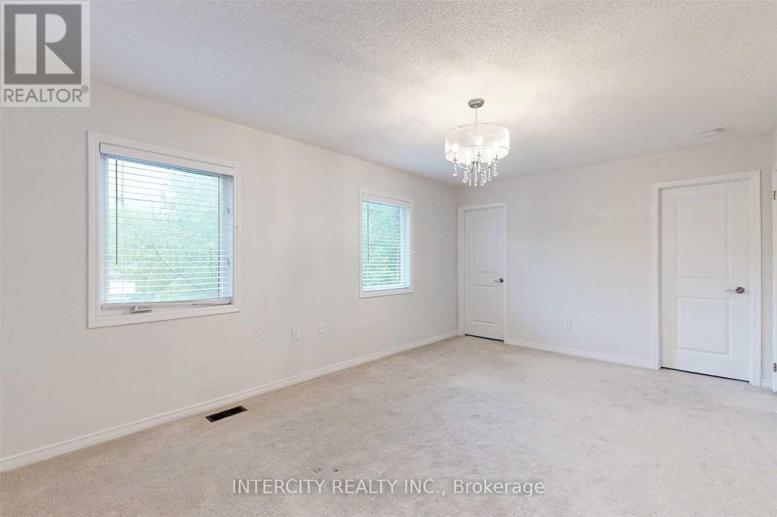 1017 Abram Court, Innisfil, Ontario  L9S 0K3 - Photo 18 - N12182747
