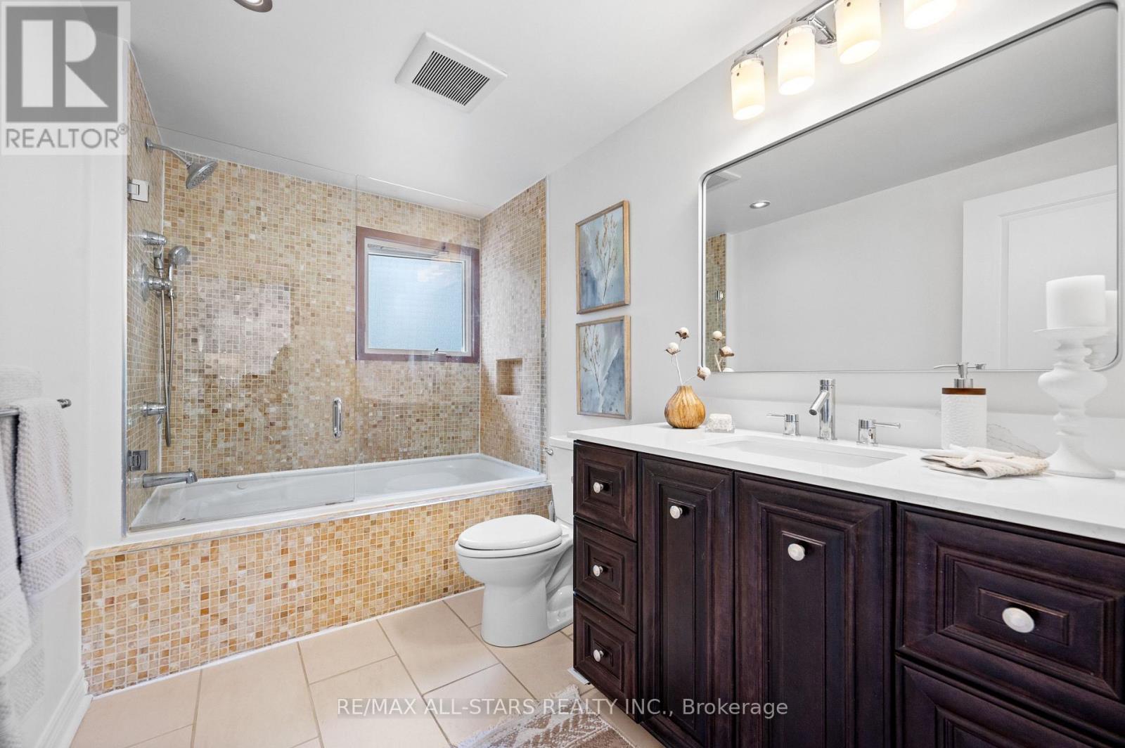 33 Hagerman Boulevard, Markham, Ontario  L3R 2A8 - Photo 31 - N12182759