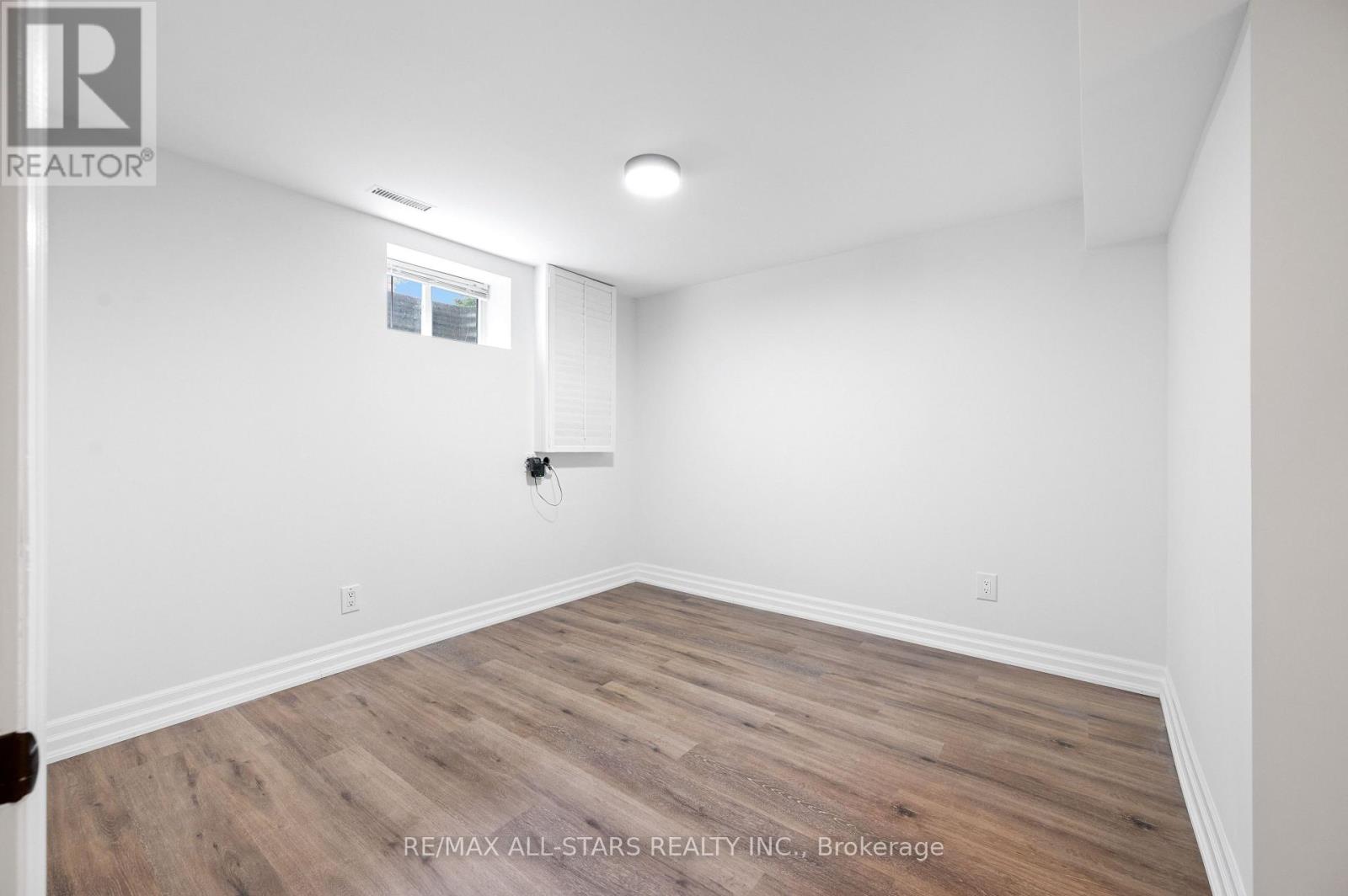 33 Hagerman Boulevard, Markham, Ontario  L3R 2A8 - Photo 39 - N12182759
