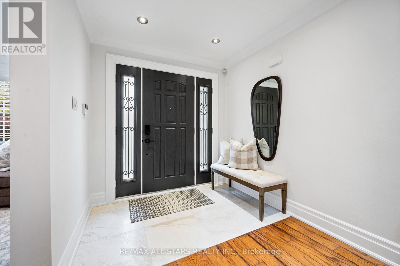 33 Hagerman Boulevard, Markham, Ontario  L3R 2A8 - Photo 7 - N12182759