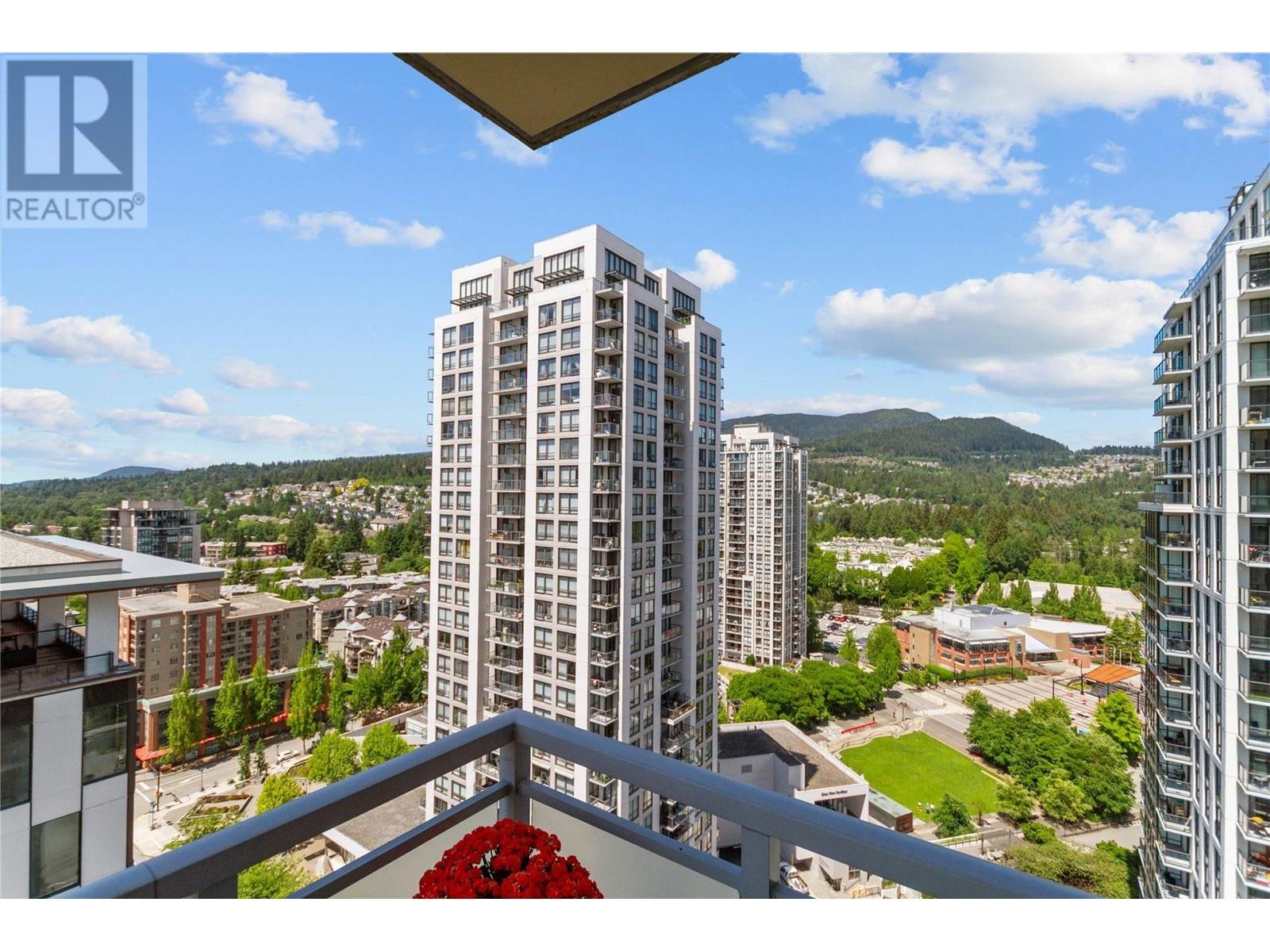 2301 3008 Glen Drive, Coquitlam, British Columbia  V3B 0J5 - Photo 8 - R3007578