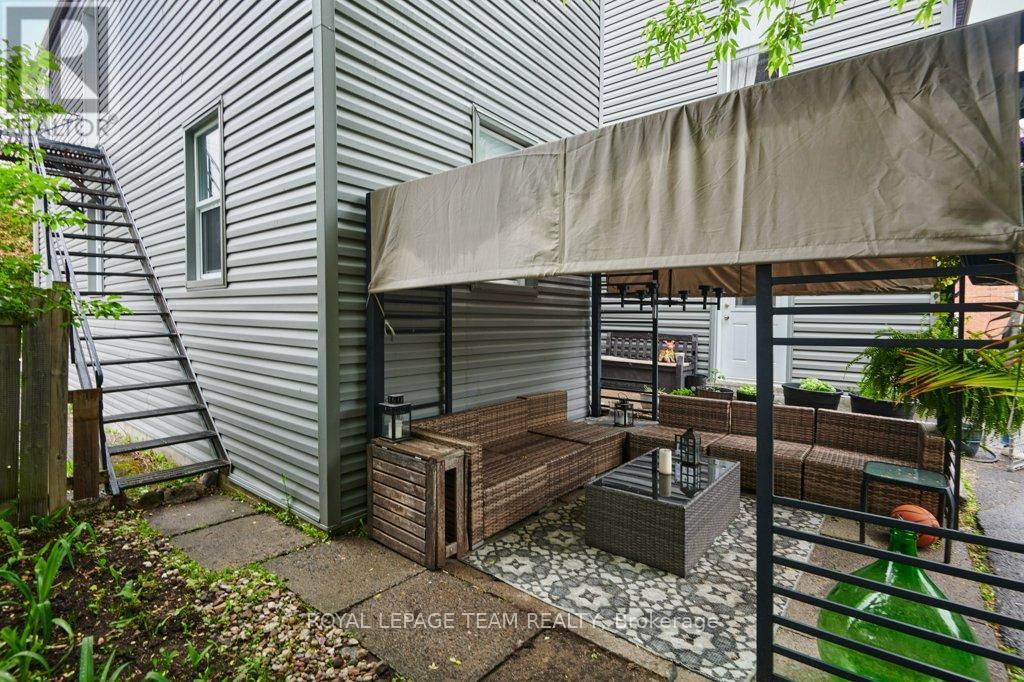 62 Laurel Street, Ottawa, Ontario  K1Y 3E2 - Photo 9 - X12182844