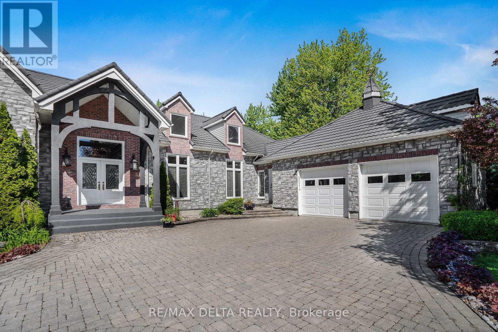 2584 Woods Street, Clarence-Rockland, Ontario  K4K 1J2 - Photo 2 - X12182902