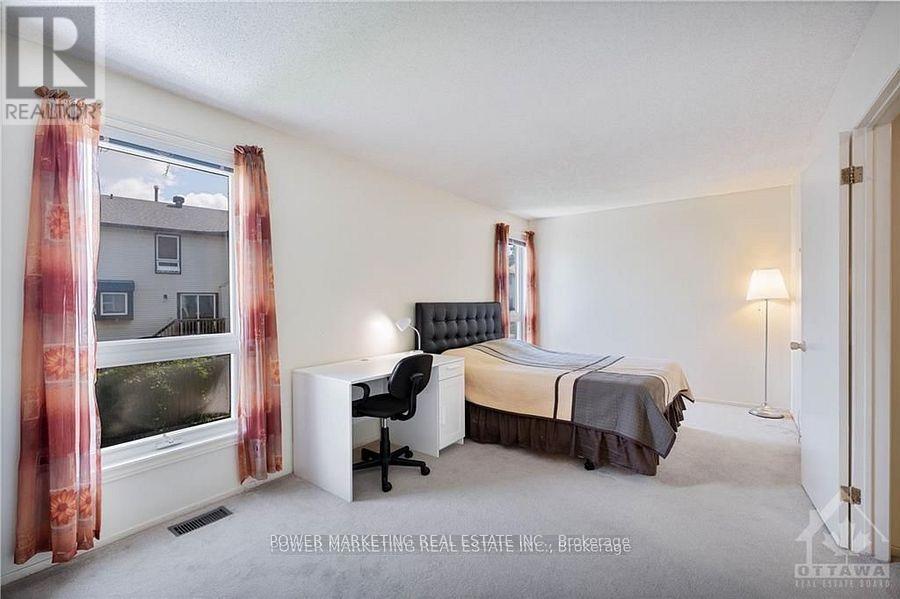 999 Alenmede Crescent, Ottawa, Ontario  K2B 8H2 - Photo 13 - X12182930