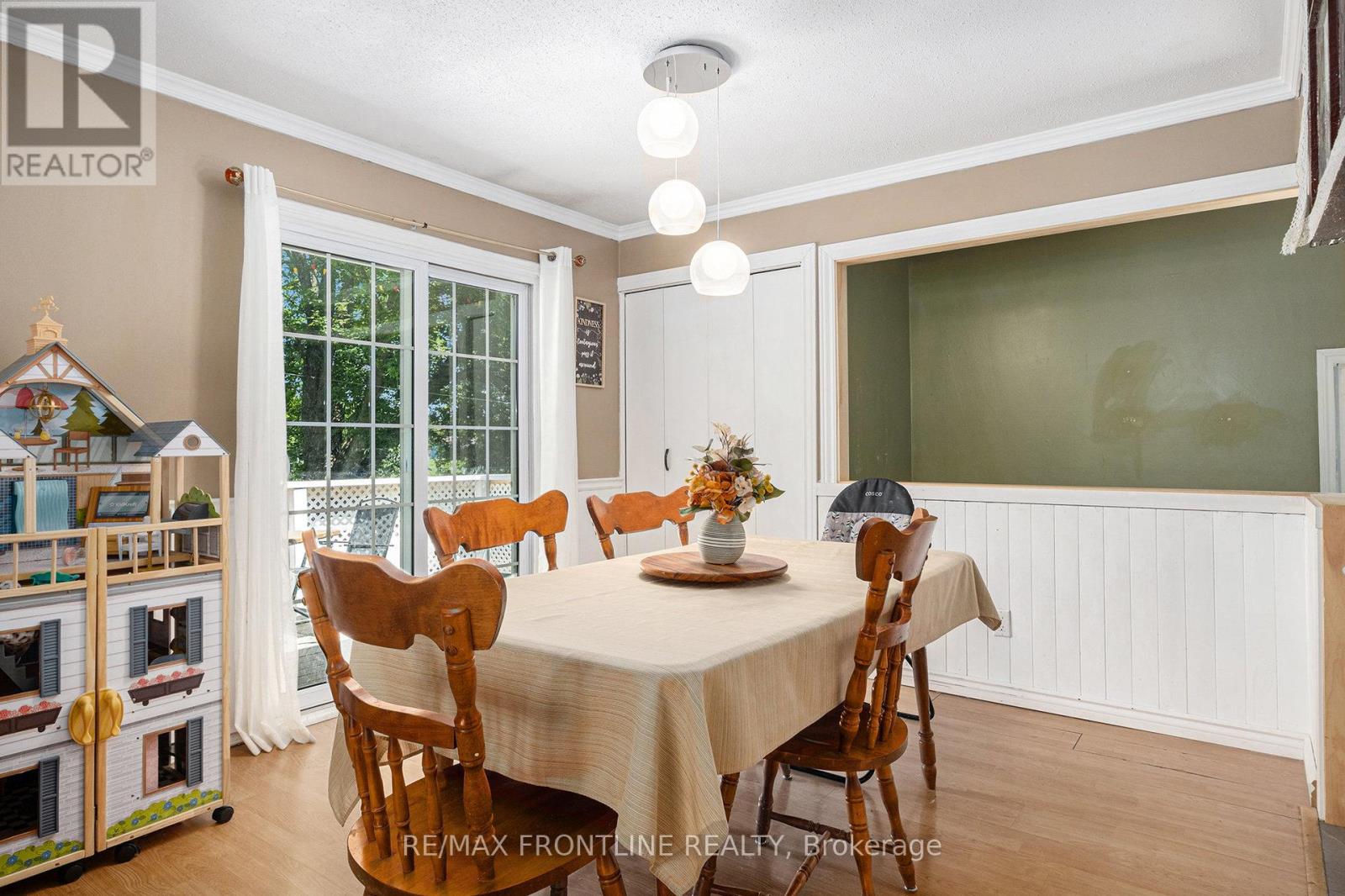 9 Strickland Road, Rideau Lakes, Ontario  K0G 1L0 - Photo 13 - X12182413