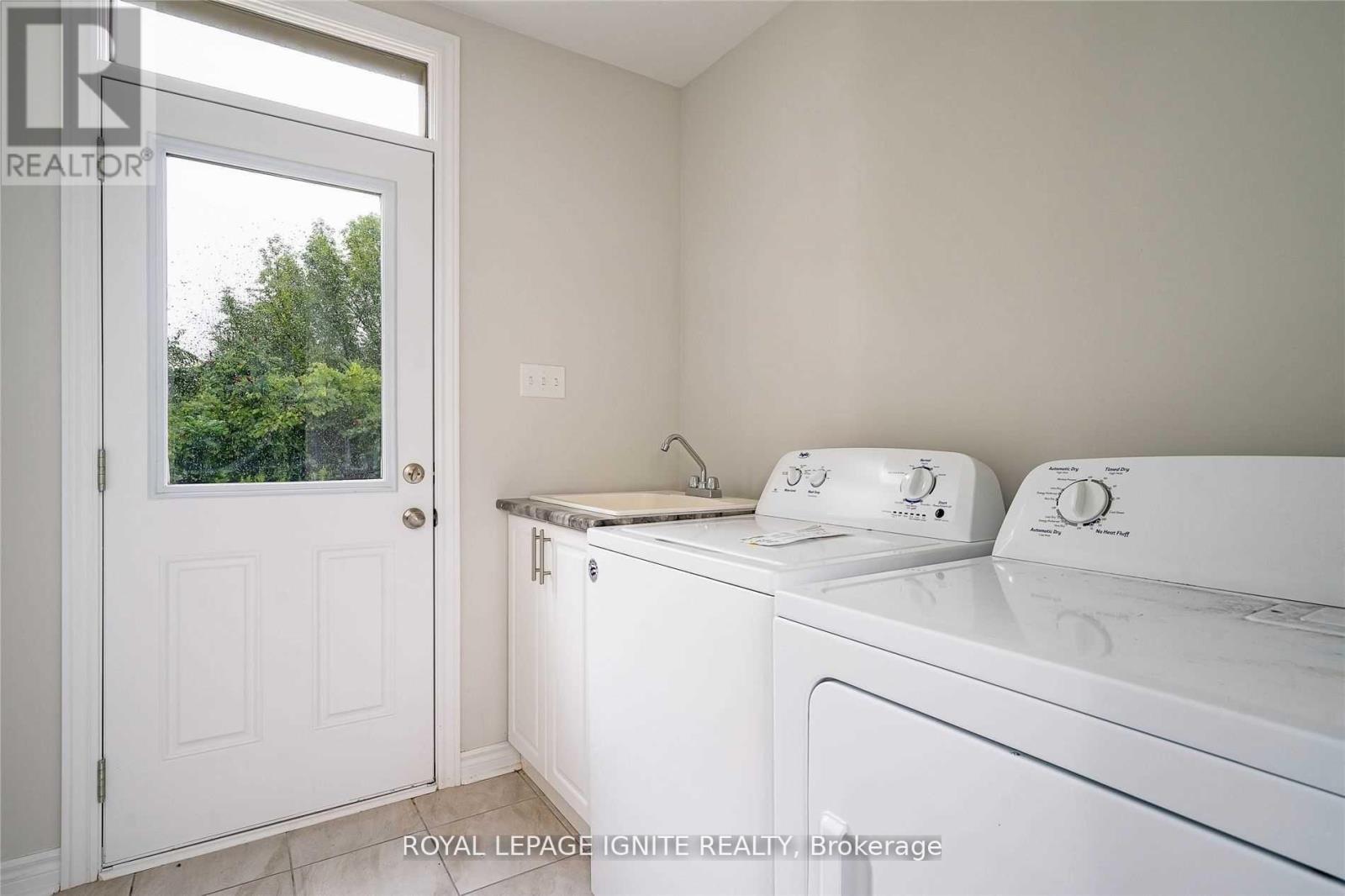 56 Kirby Avenue, Collingwood, Ontario  L9Y 3Y8 - Photo 17 - S12182776