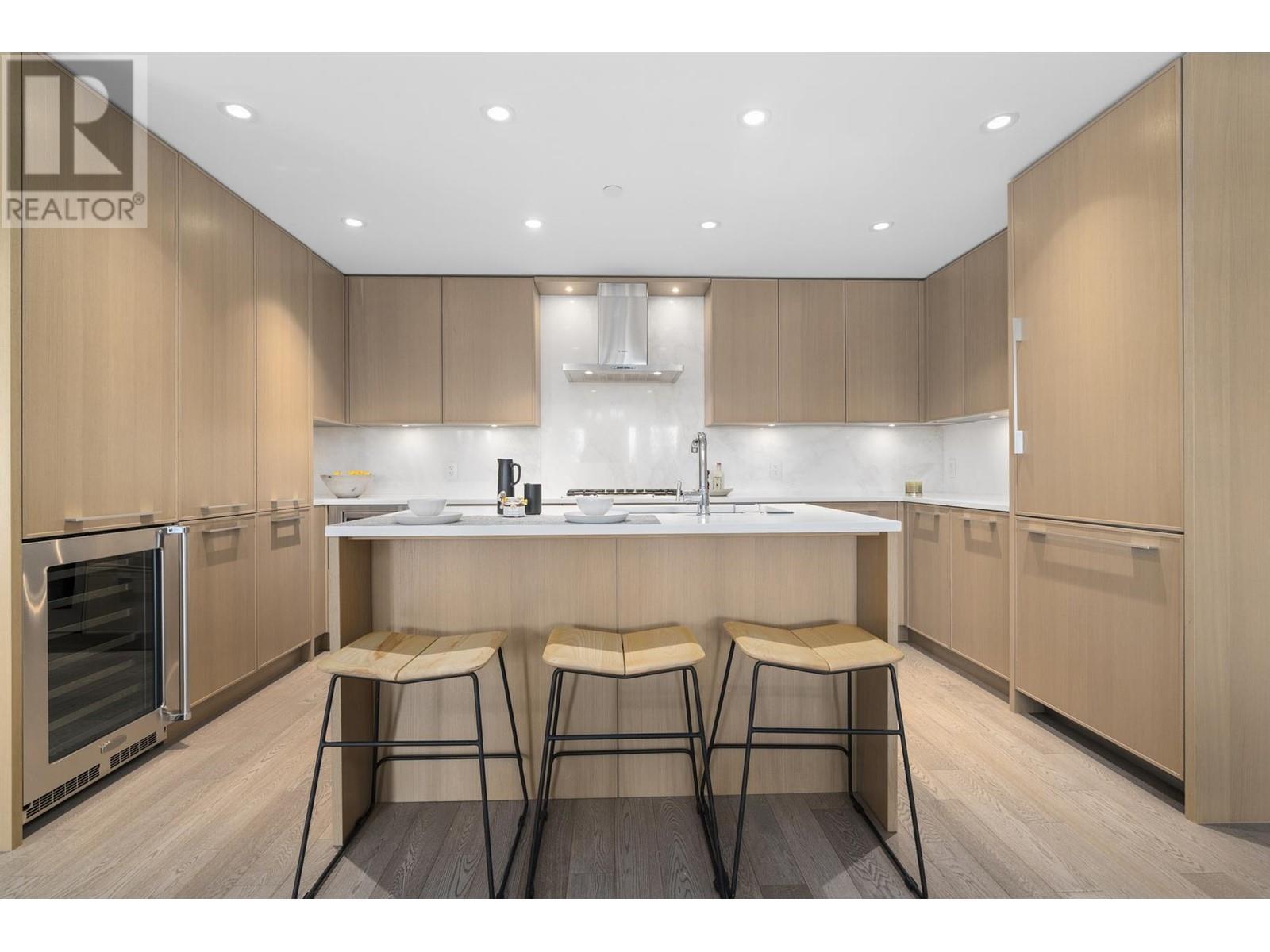 312 3220 Connaught Crescent, North Vancouver, British Columbia  V7R 0A5 - Photo 15 - R3008841