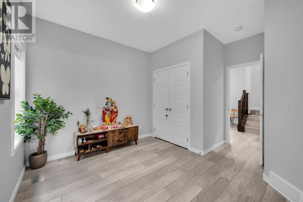 Property at 327 Savanna Way NE image 5