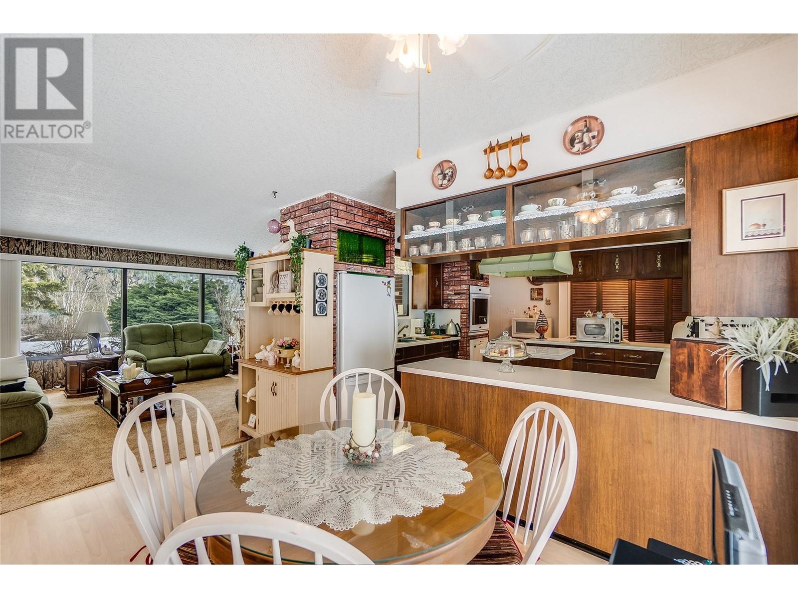 3765 PASSMORE UPPER Road, Passmore, BC V0G2J0