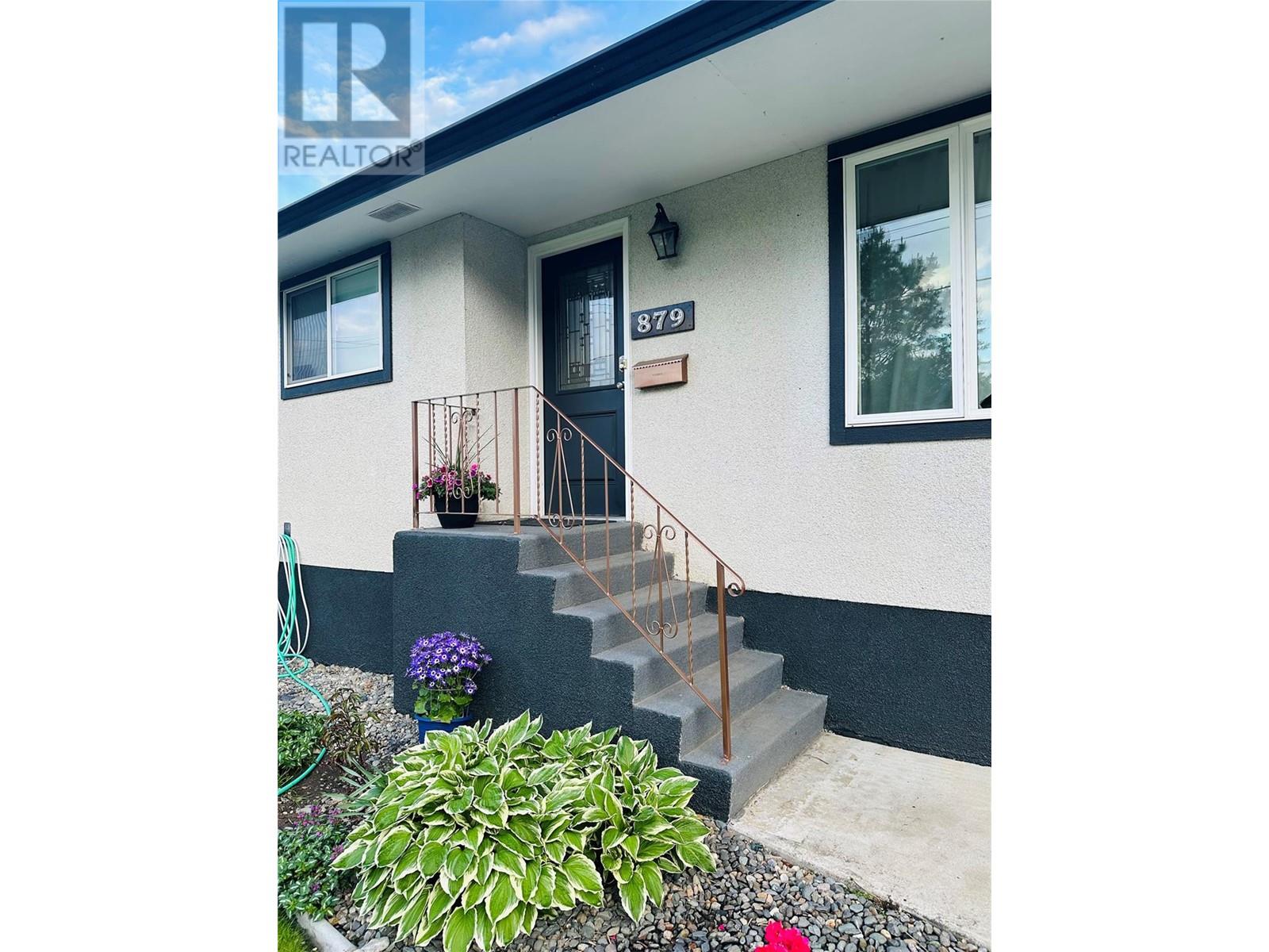 879 Dever Drive, Kamloops, BC V2B6P9