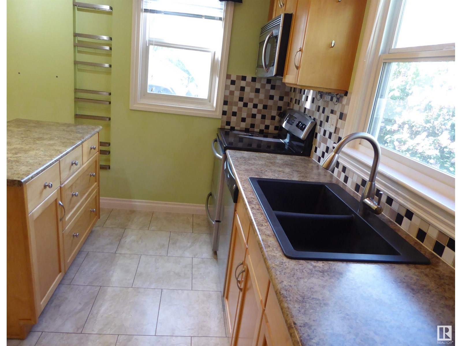 9731 71 Av Nw Nw, Edmonton, Alberta  T6E 0W5 - Photo 7 - E4439127