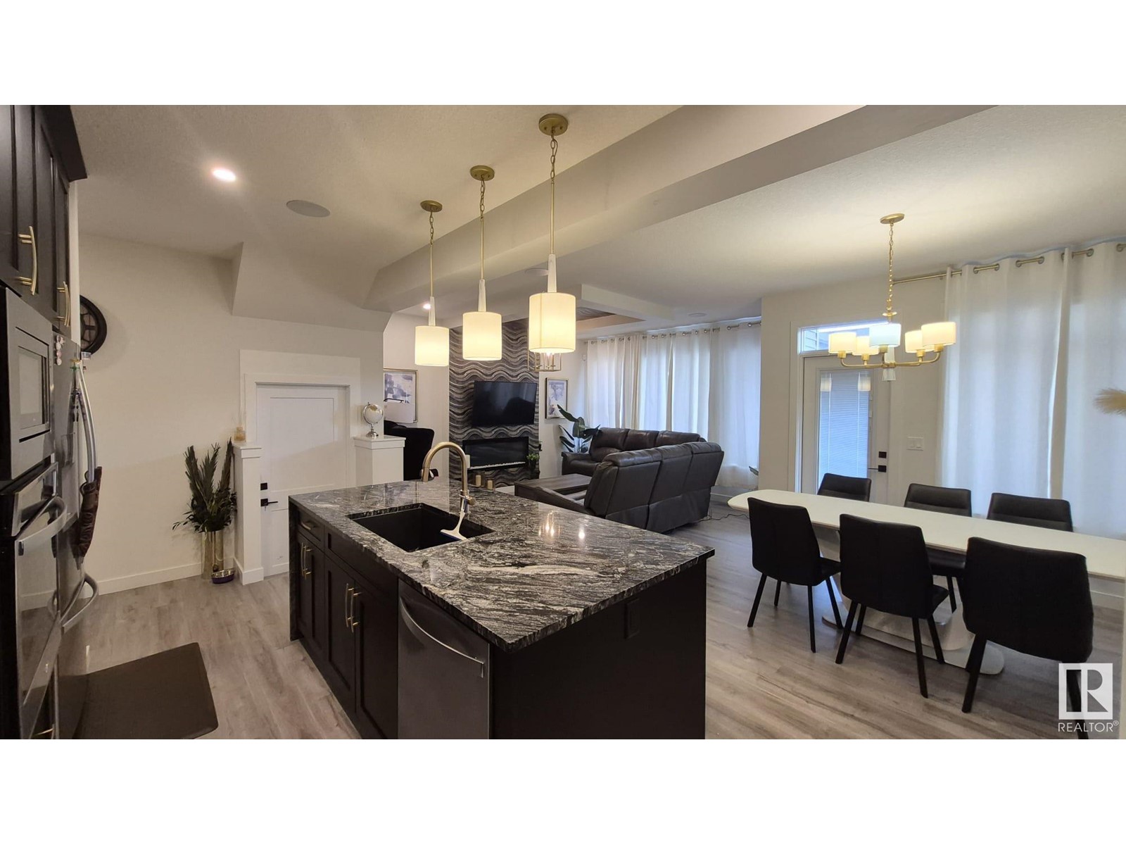 5213 22a Av Sw, Edmonton, Alberta  T6X 2Y1 - Photo 4 - E4438964