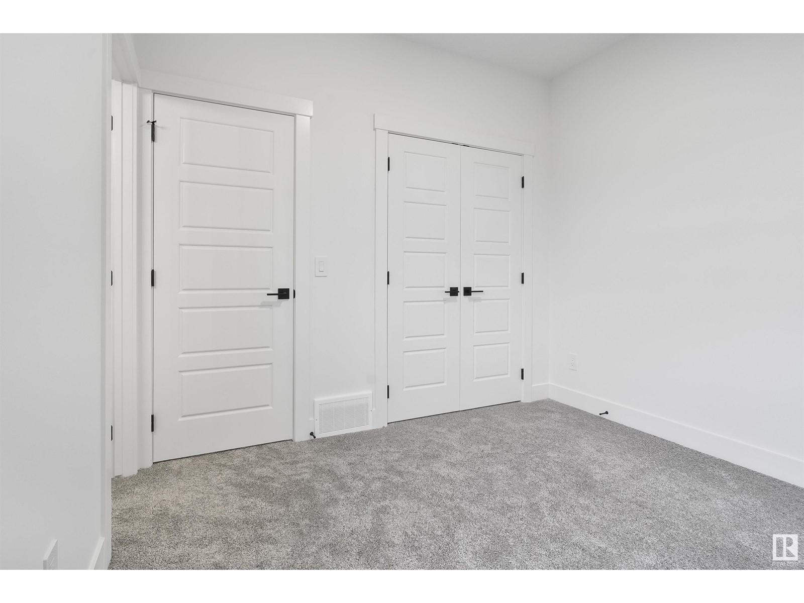 7024 Kiviaq Crescent Sw, Edmonton, Alberta  T6W 5R2 - Photo 38 - E4439247