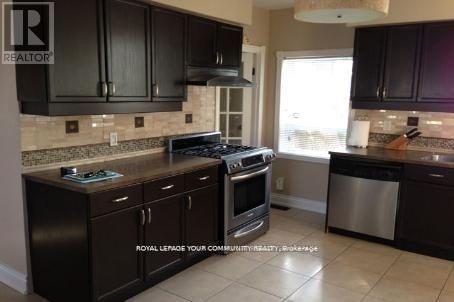 94 Elgin Mills Road W, Richmond Hill, Ontario  L4C 4M2 - Photo 4 - N12182818