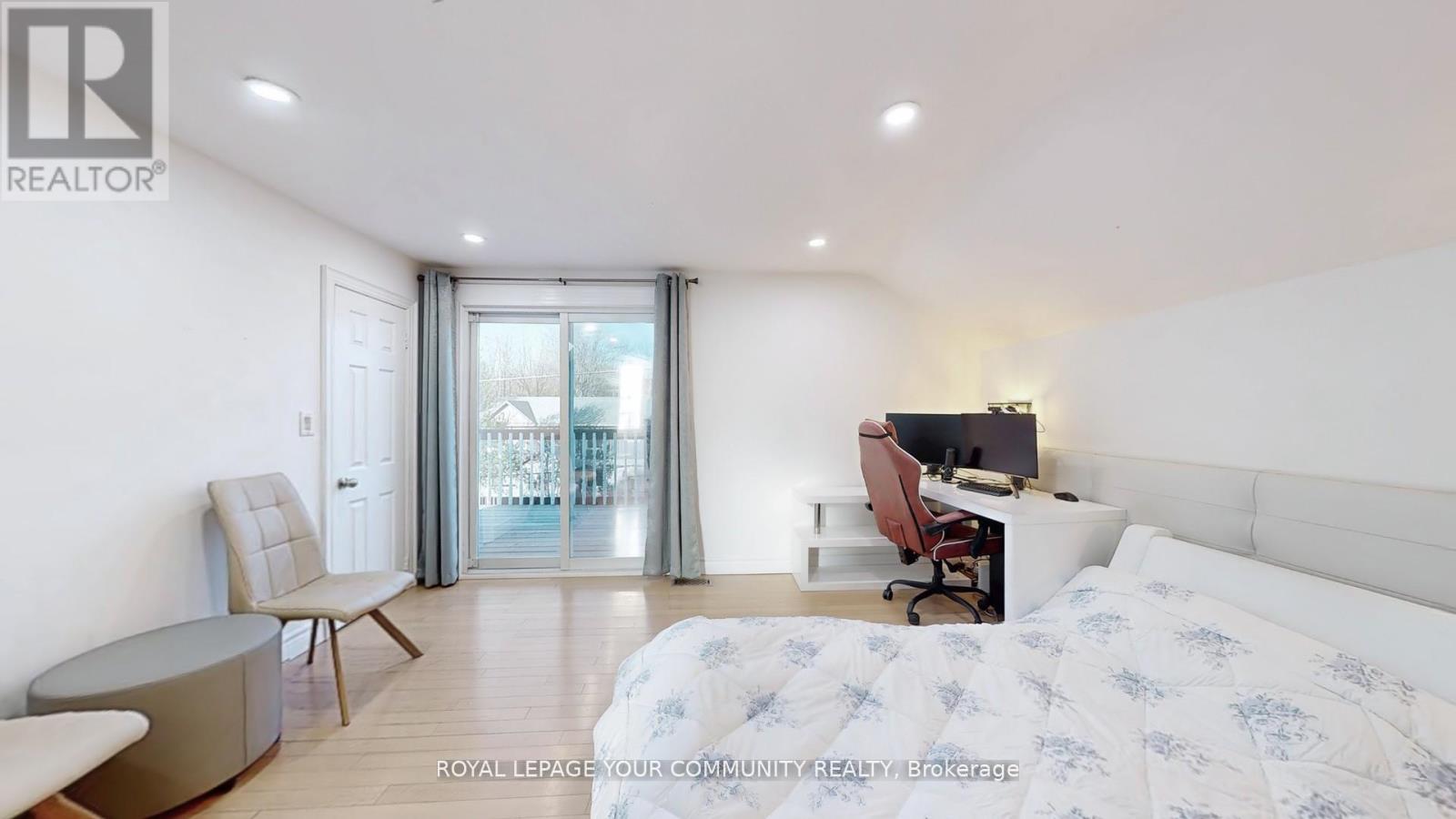 64 Machell Avenue, Aurora (Aurora Village), Ontario  L4G 2R7 - Photo 23 - N12182931