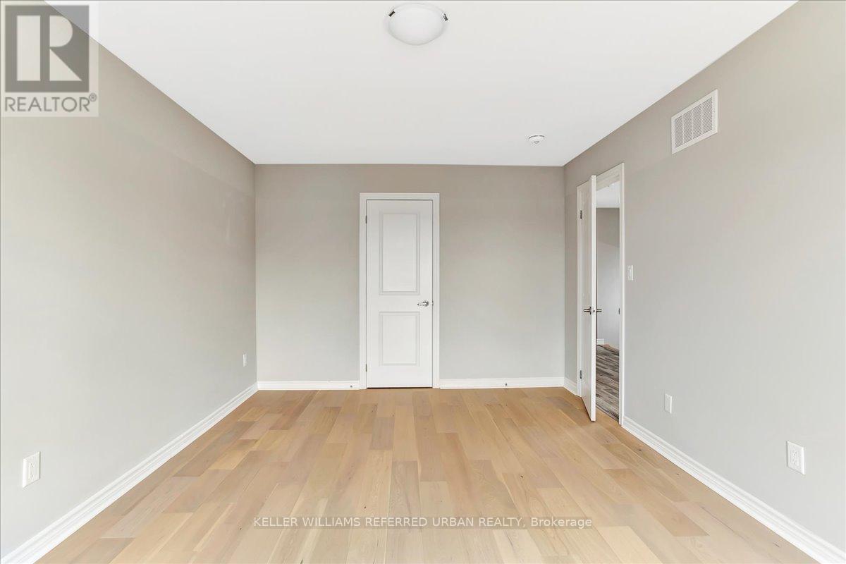 210 Prescott Drive, Clearview (Stayner), Ontario  L0M 1S0 - Photo 27 - S12182932