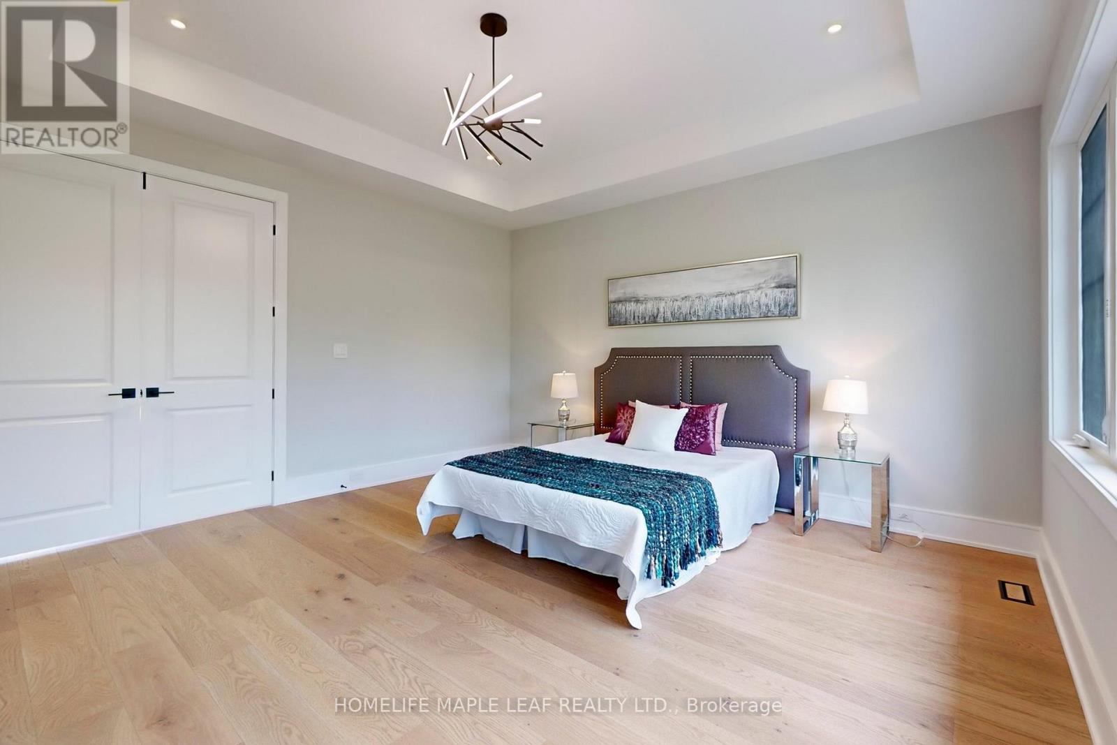 522 Third Line W, Oakville (Wo West), Ontario  L6L 4A7 - Photo 25 - W12182770