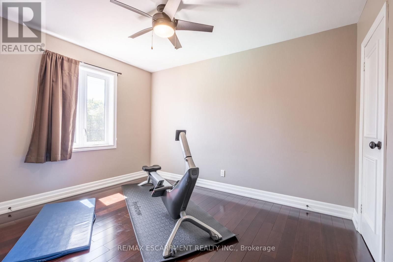 388 Wilson Avenue, Burlington (Shoreacres), Ontario  L7L 2M9 - Photo 23 - W12182783
