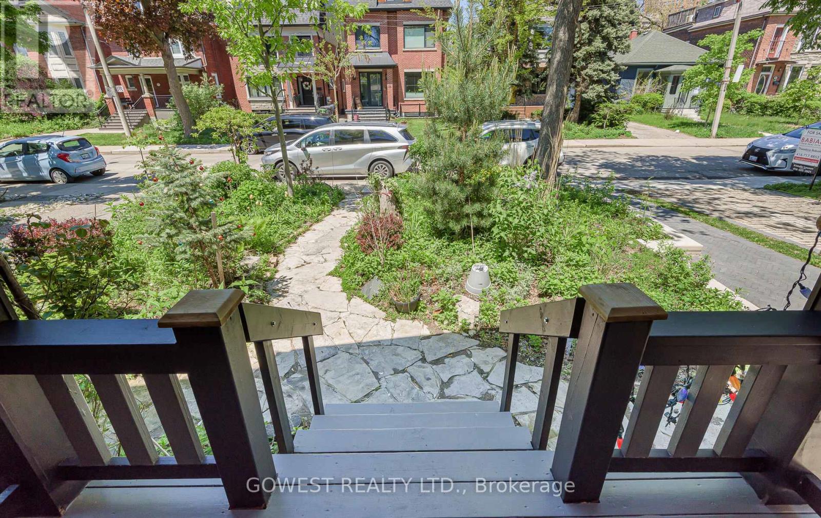 39 Boustead Avenue, Toronto (Roncesvalles), Ontario  M6R 1Y7 - Photo 3 - W12182787
