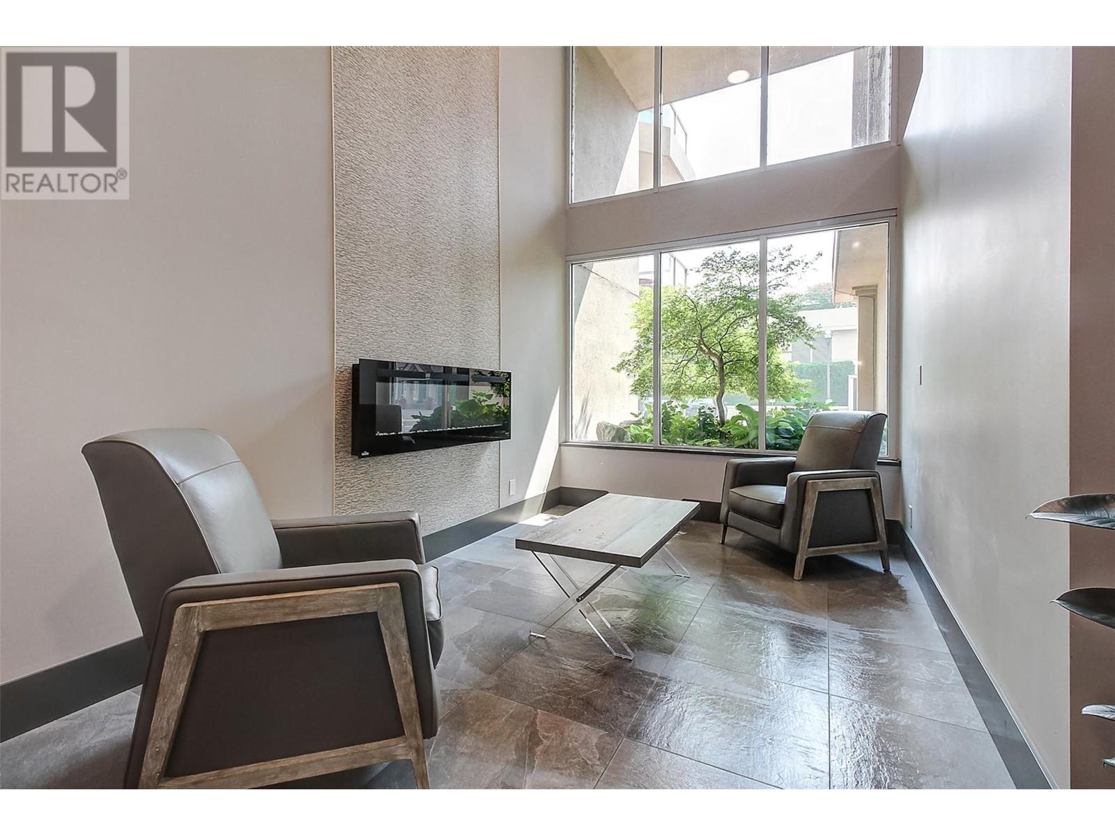 1152 Sunset Drive Unit# 1003, Kelowna, BC V1Y9R7