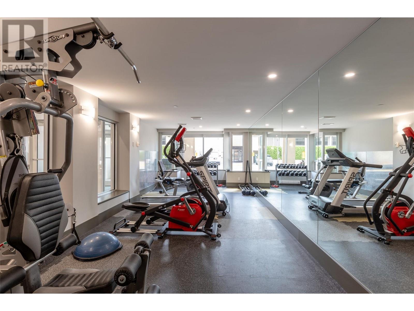 1152 Sunset Drive Unit# 1003, Kelowna, BC V1Y9R7
