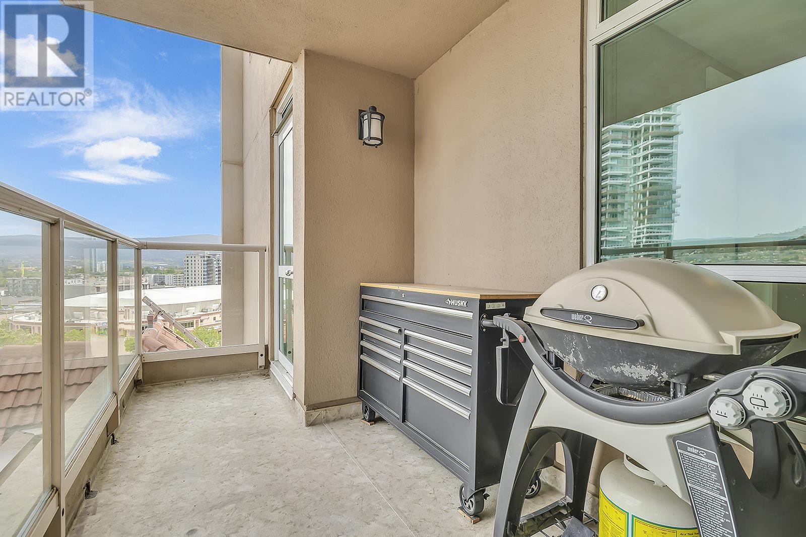 1152 Sunset Drive Unit# 1201, Kelowna, BC V1Y9R7
