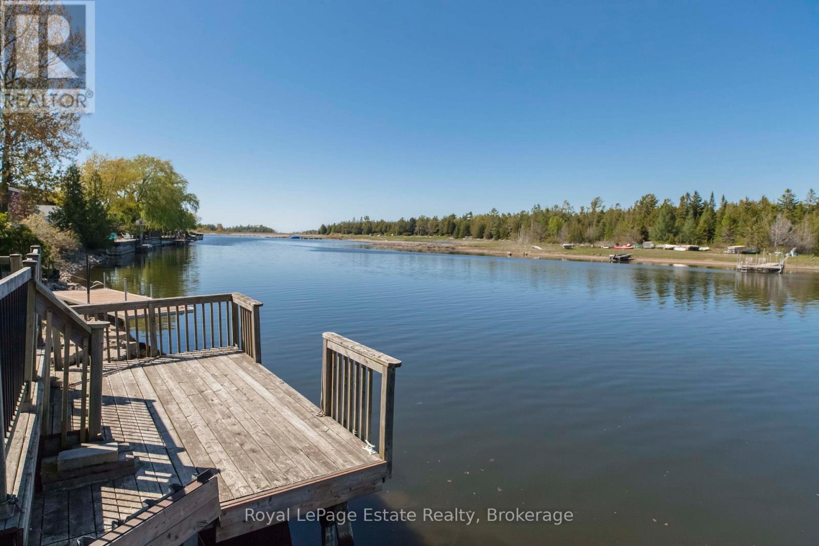 35 Sauble Falls Road, South Bruce Peninsula, Ontario  N0H 2G0 - Photo 12 - X12182912