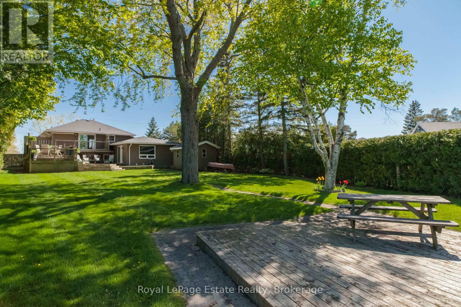 35 Sauble Falls Road, South Bruce Peninsula, Ontario  N0H 2G0 - Photo 14 - X12182912