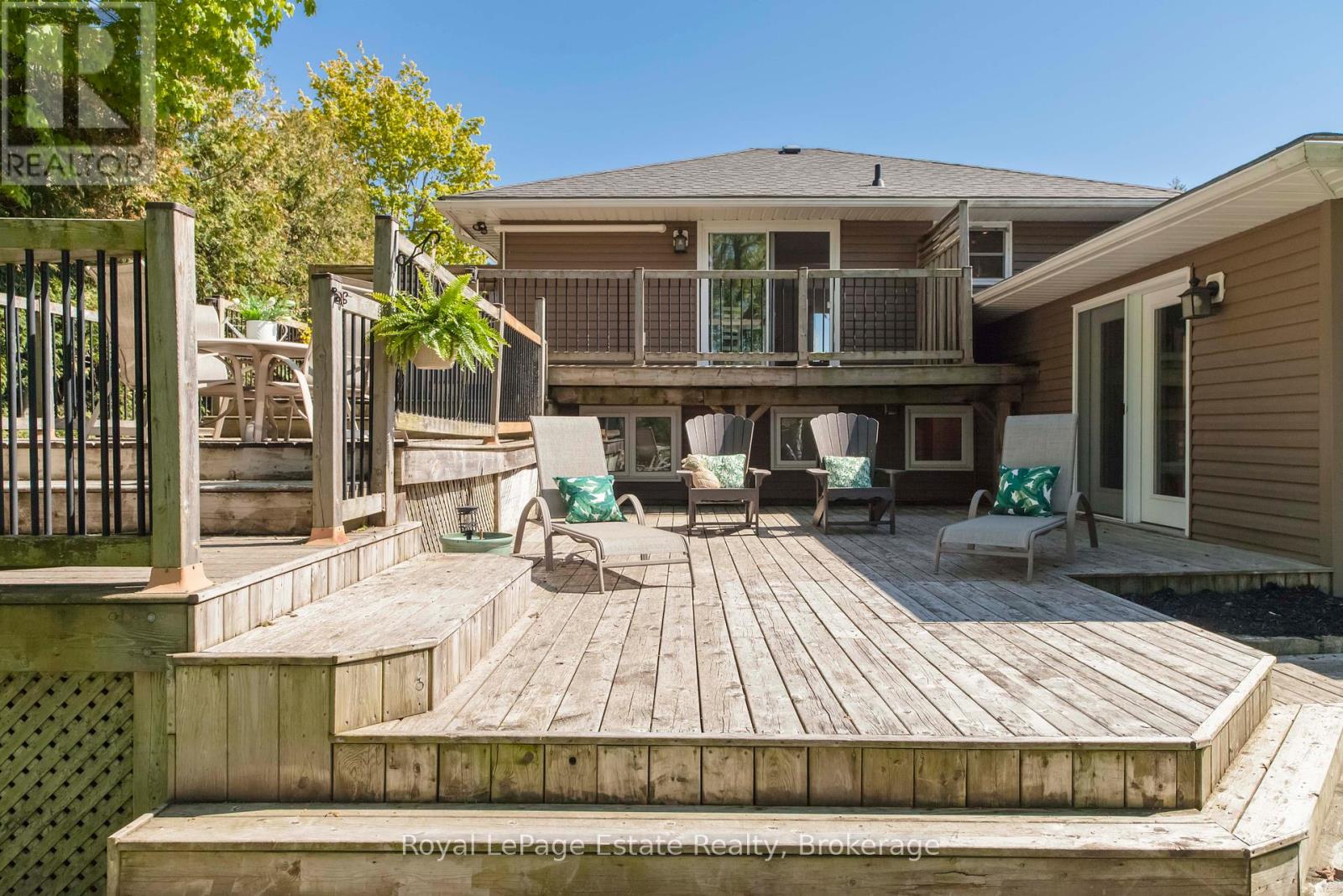 35 Sauble Falls Road, South Bruce Peninsula, Ontario  N0H 2G0 - Photo 16 - X12182912