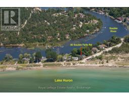35 SAUBLE FALLS ROAD, south bruce peninsula, Ontario