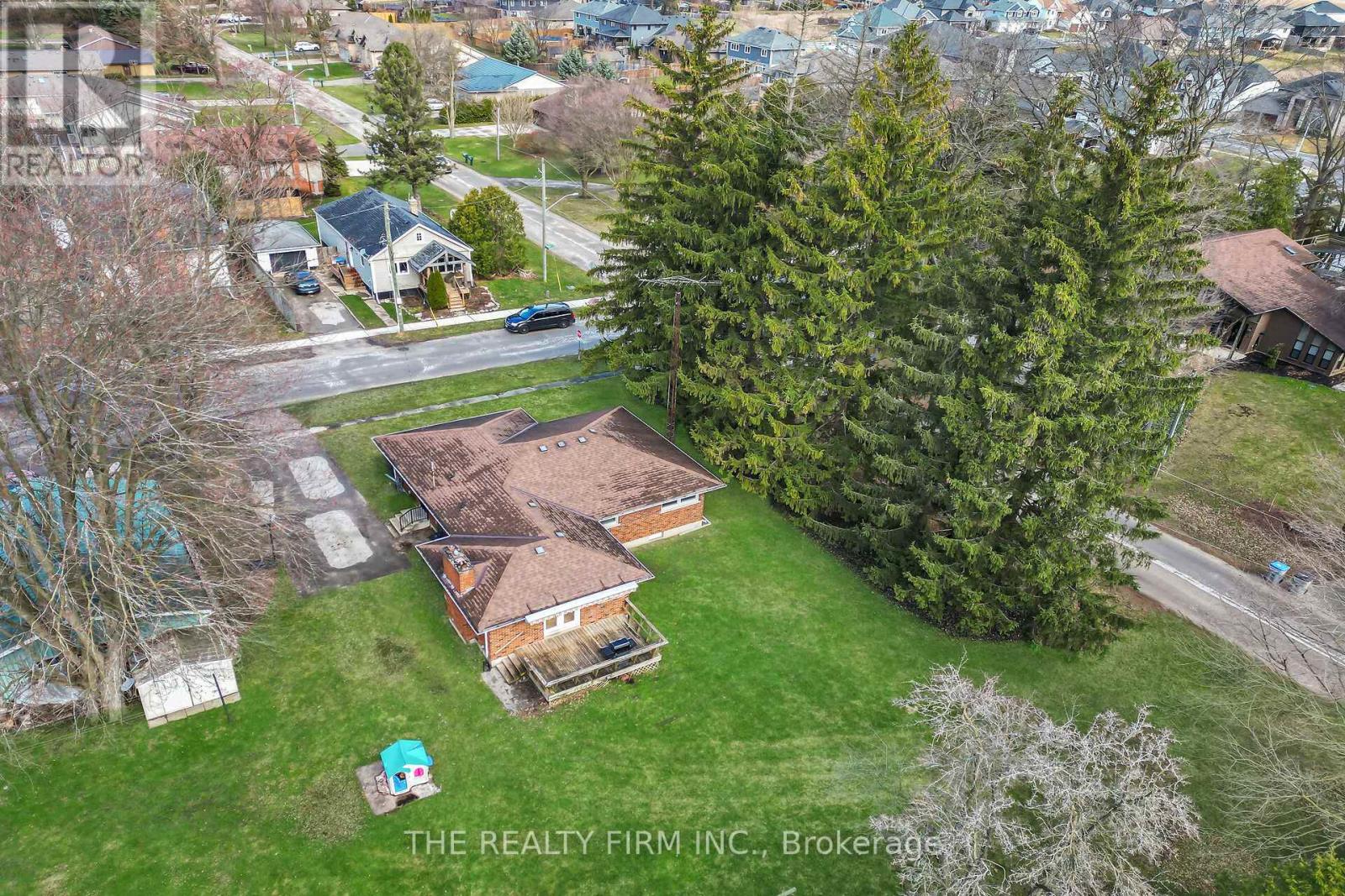 675 Regent Street, Strathroy-Caradoc, Ontario  N0L 1W0 - Photo 44 - X12182963