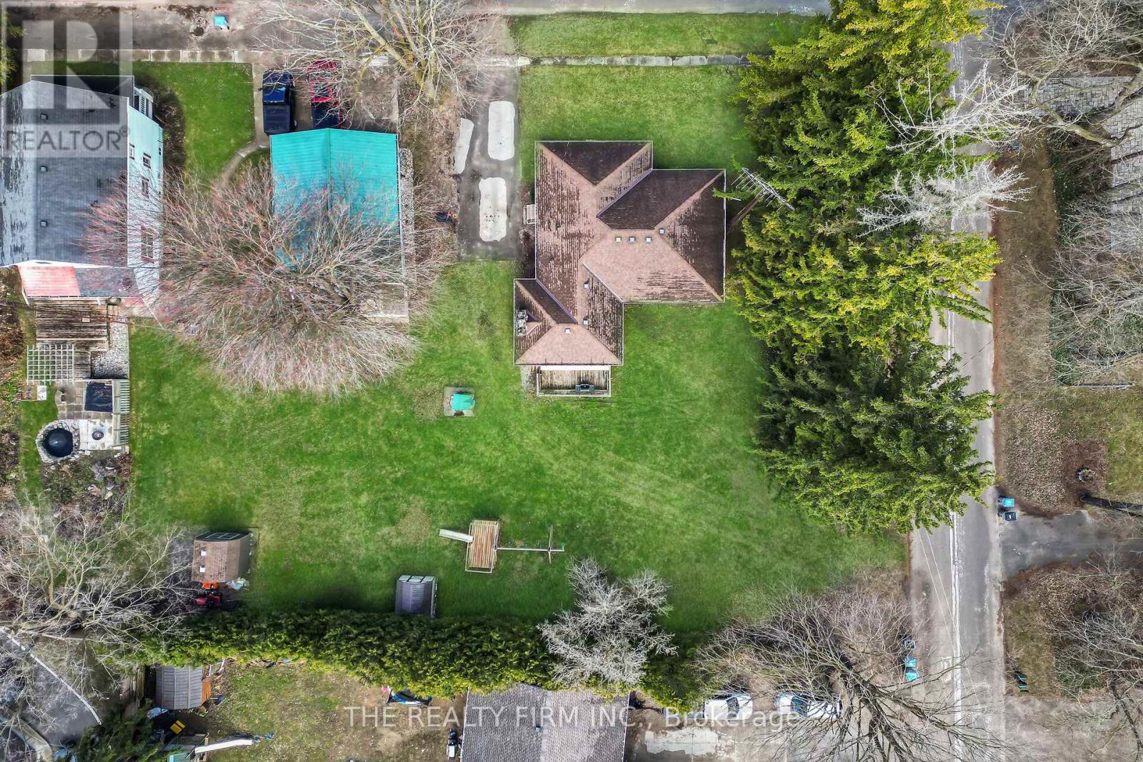 675 Regent Street, Strathroy-Caradoc, Ontario  N0L 1W0 - Photo 45 - X12182963