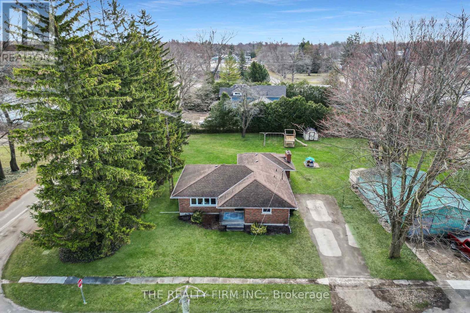 675 Regent Street, Strathroy-Caradoc, Ontario  N0L 1W0 - Photo 49 - X12182963