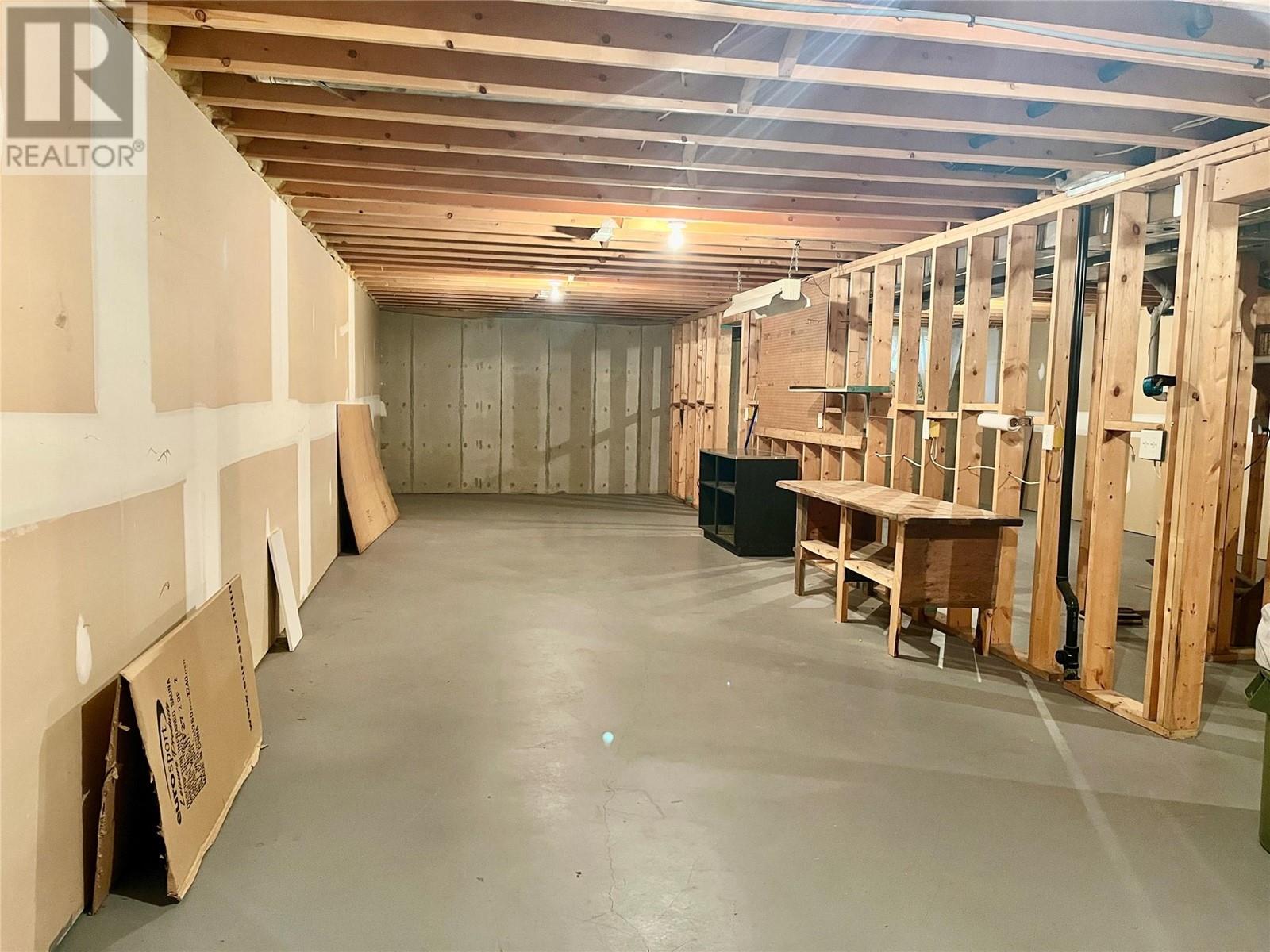 4210 Alexis Park Drive Unit# 8, Vernon, BC V1T6H3