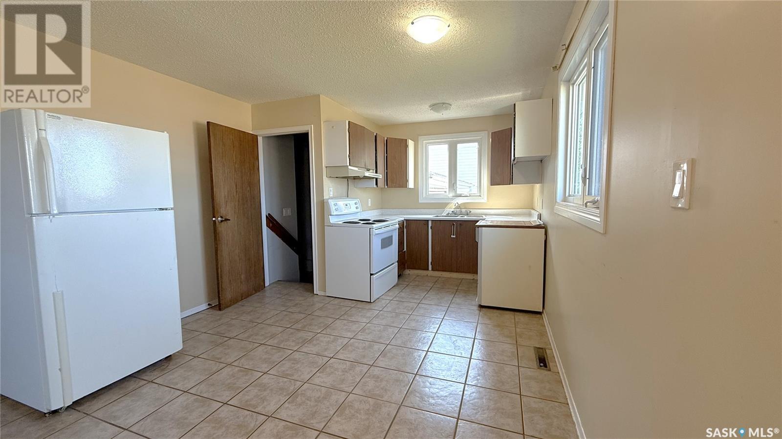 1752 110th Street, North Battleford, Saskatchewan  S9A 2Z7 - Photo 3 - SK999849