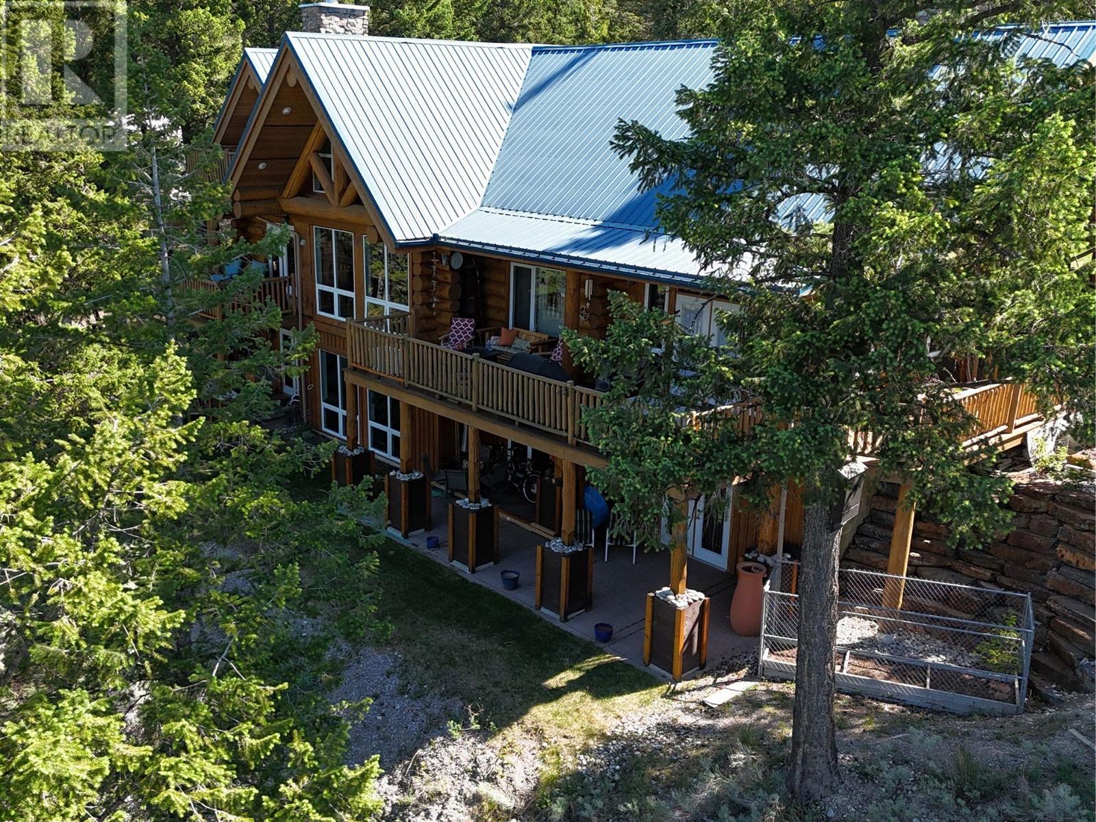 8403 Bighorn Sheep Lane, Canal Flats, British Columbia  V0B 1B0 - Photo 13 - 10348875