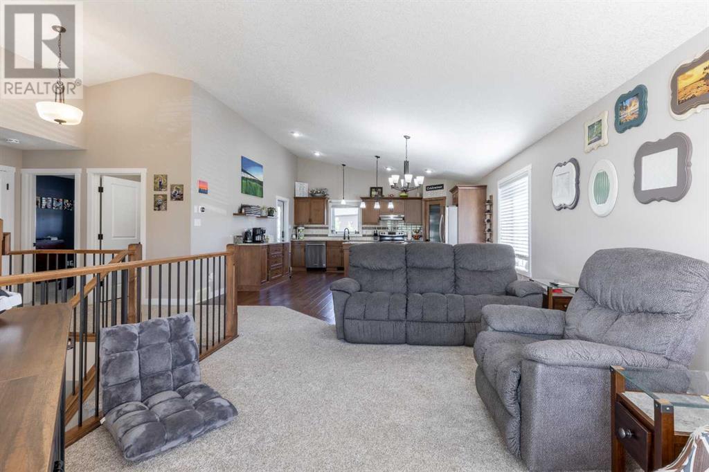 59 Firelight Way W, Lethbridge, Alberta  T1J 5B5 - Photo 7 - A2223521