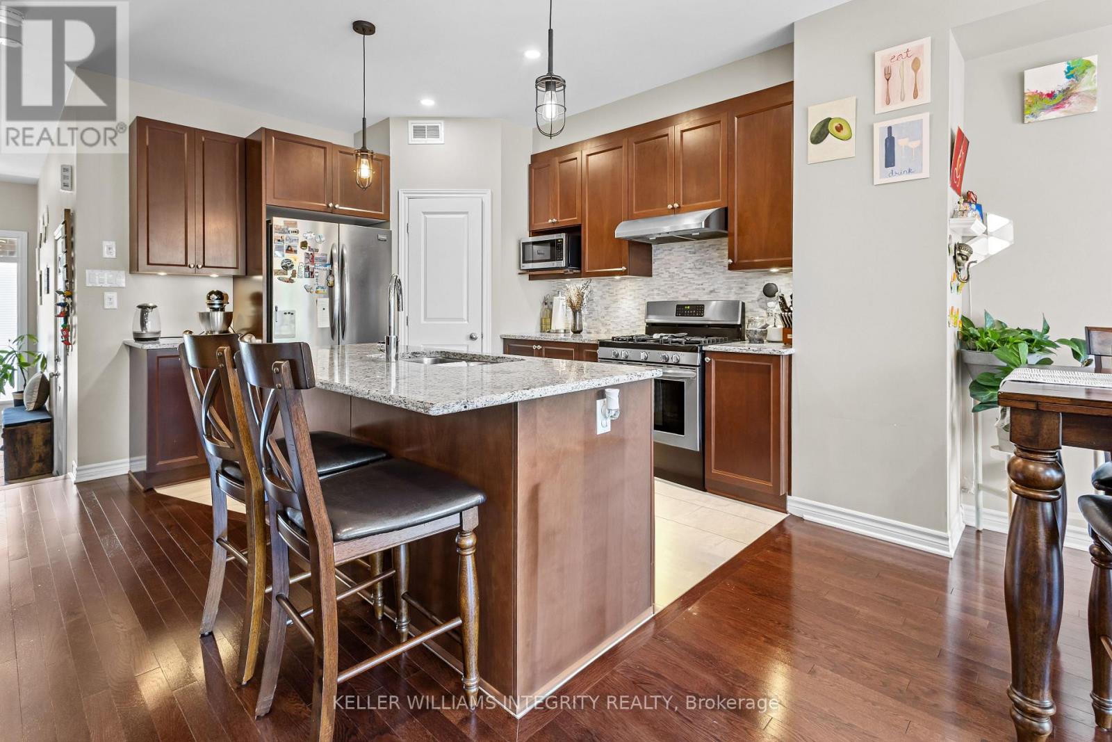 313 Warmstone Drive, Ottawa, Ontario  K2S 0N9 - Photo 7 - X12182969