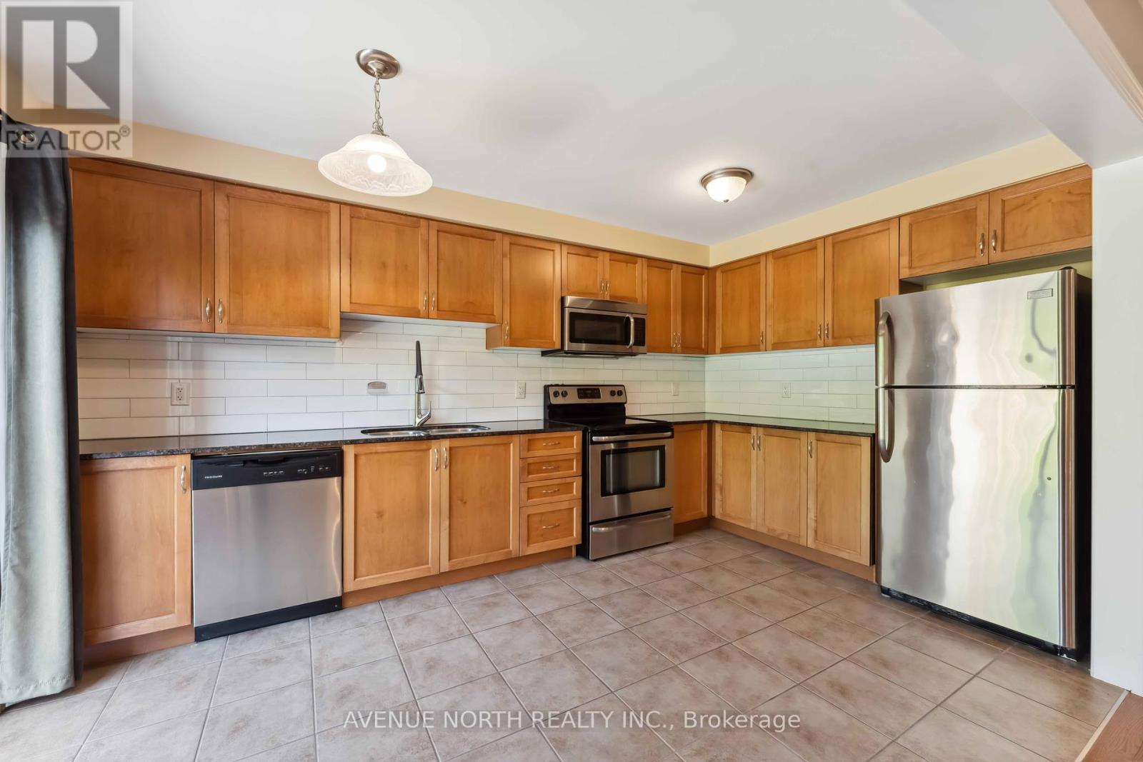762 Mayfly Crescent, Ottawa, Ontario  K2J 0T3 - Photo 10 - X12182972
