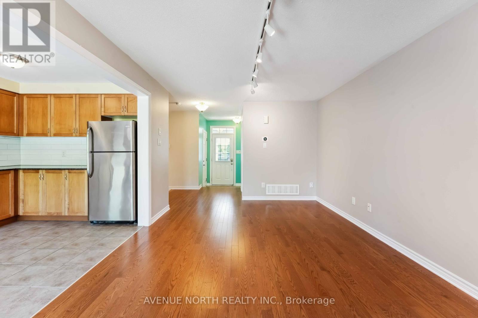 762 Mayfly Crescent, Ottawa, Ontario  K2J 0T3 - Photo 14 - X12182972
