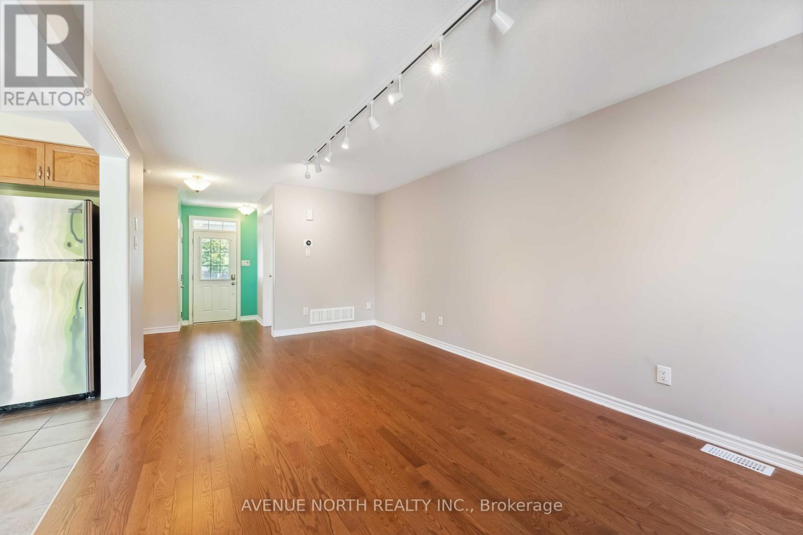 762 Mayfly Crescent, Ottawa, Ontario  K2J 0T3 - Photo 15 - X12182972