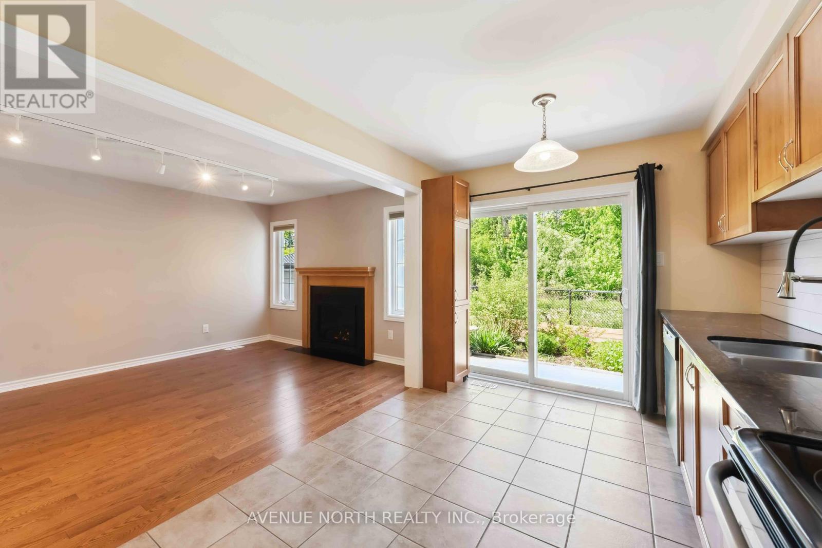 762 Mayfly Crescent, Ottawa, Ontario  K2J 0T3 - Photo 16 - X12182972