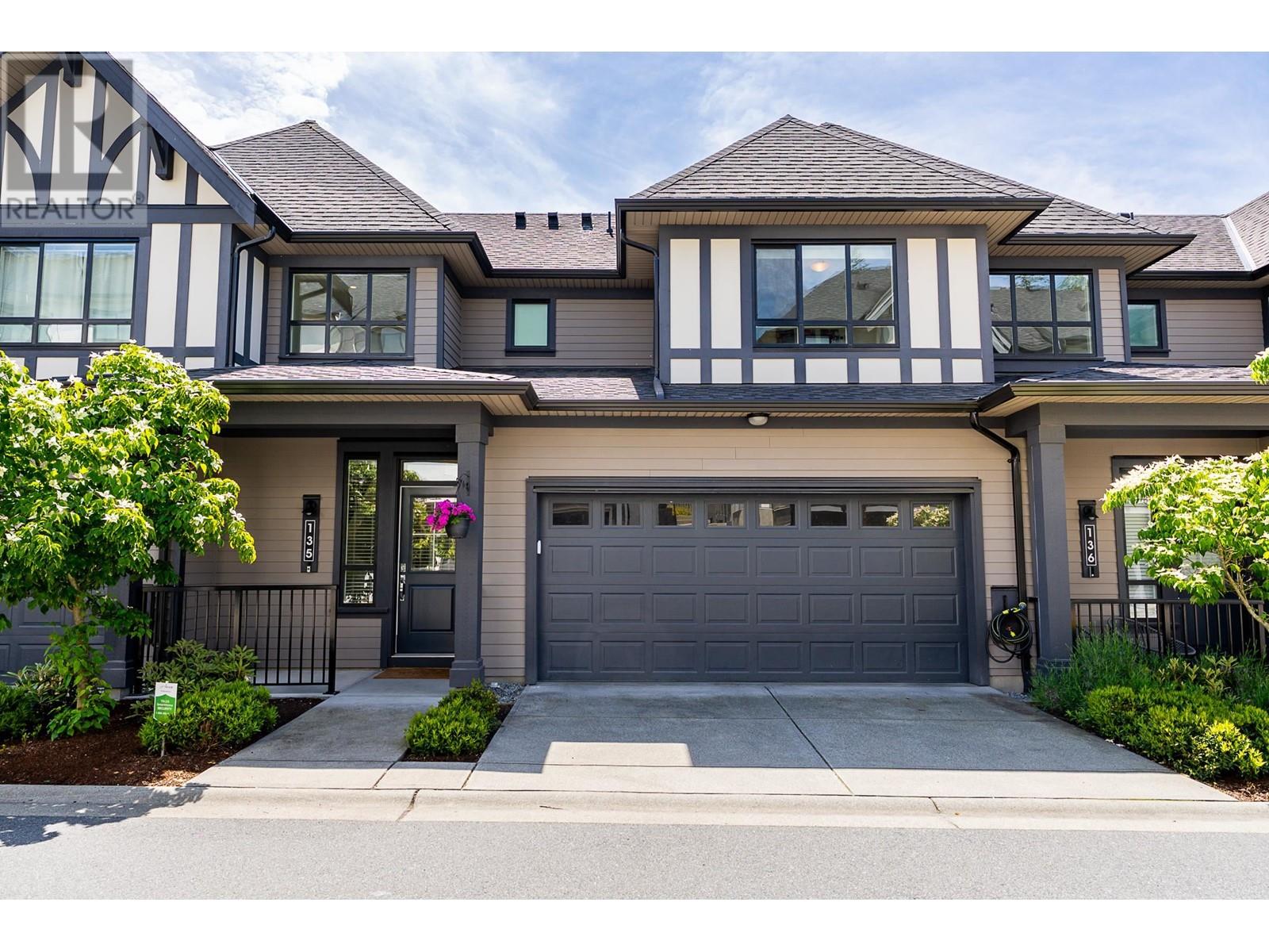 135 3500 Burke Village Promenade, Coquitlam, British Columbia  V3E 0N2 - Photo 1 - R3008943