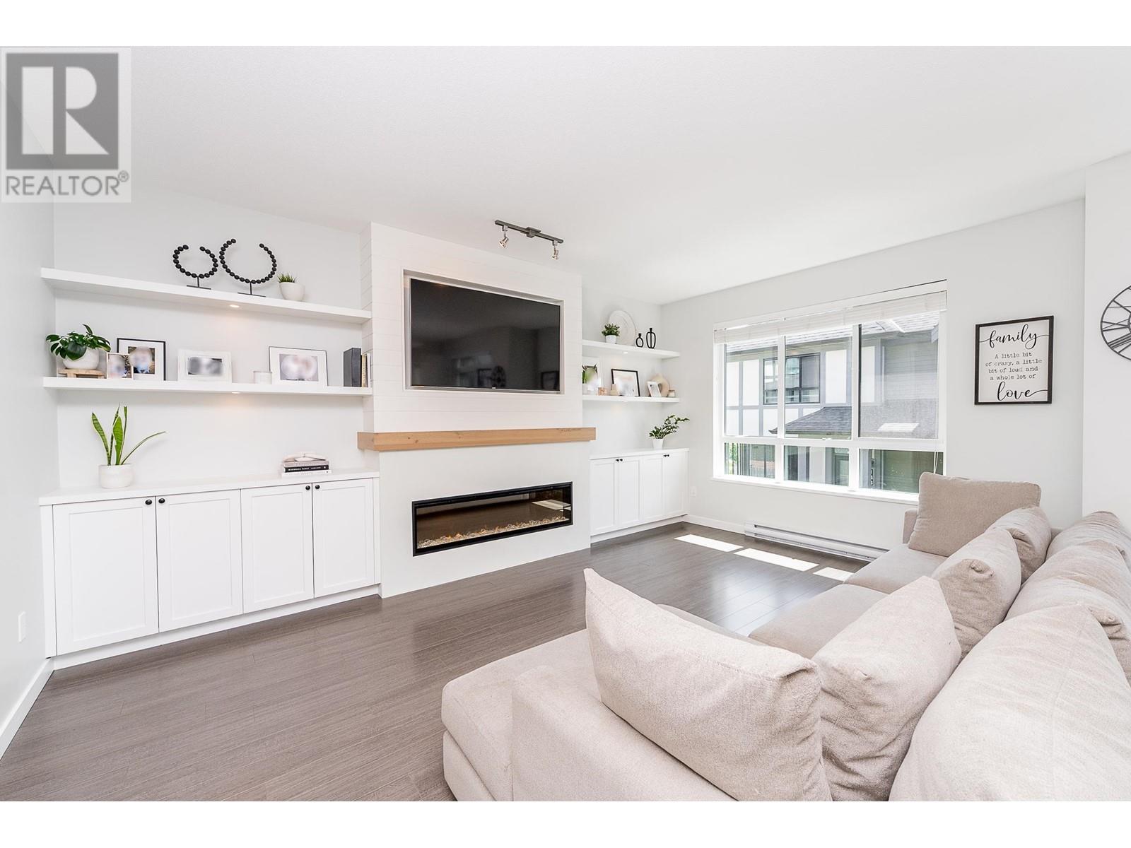 135 3500 Burke Village Promenade, Coquitlam, British Columbia  V3E 0N2 - Photo 2 - R3008943