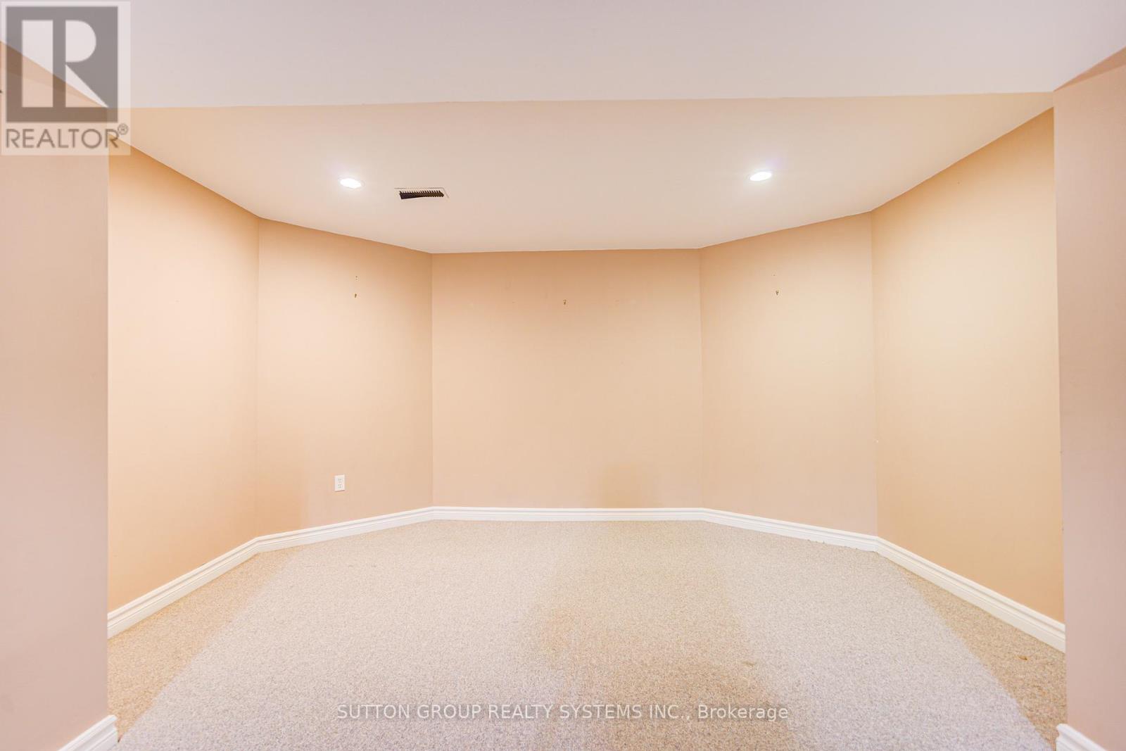 2979 Sycamore Street, Oakville, Ontario  L6J 7H9 - Photo 35 - W12182799