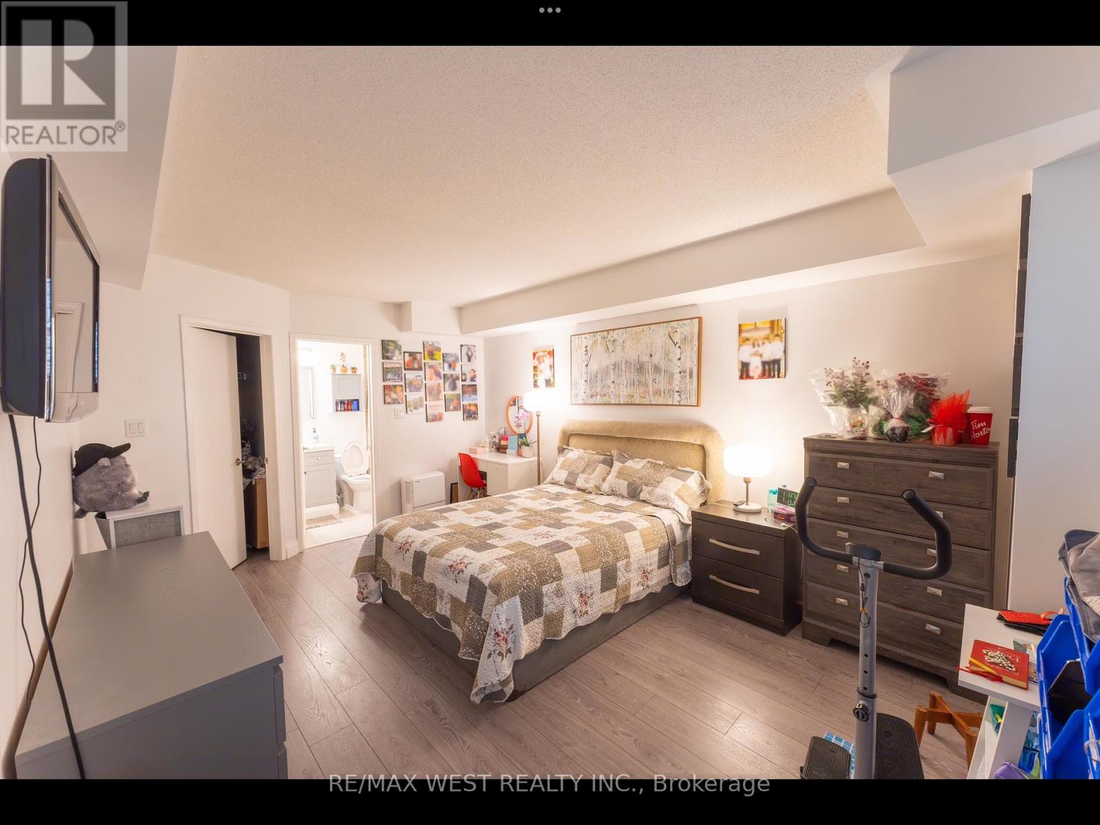 104 - 52 Sidney Belsey Crescent, Toronto (Mount Dennis), Ontario  M6M 5J1 - Photo 10 - W12182815