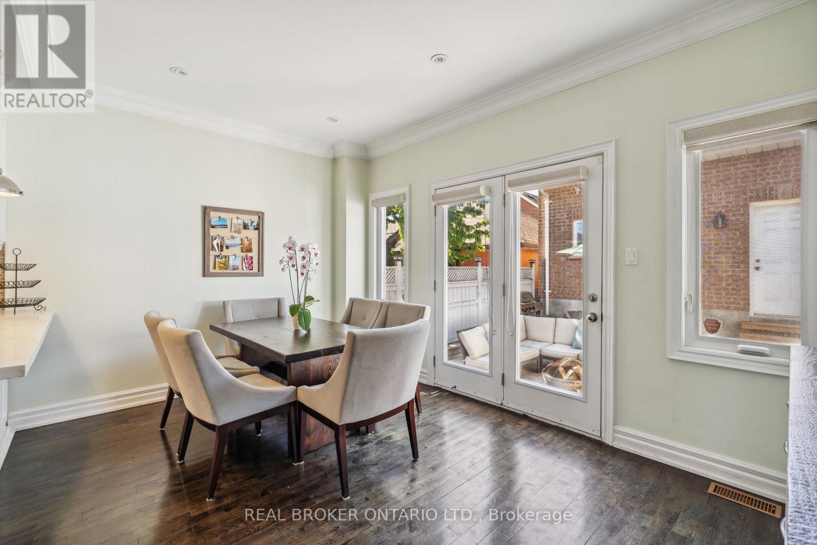 14 Teignmouth Avenue, Toronto, Ontario  M6E 1S5 - Photo 14 - W12182827