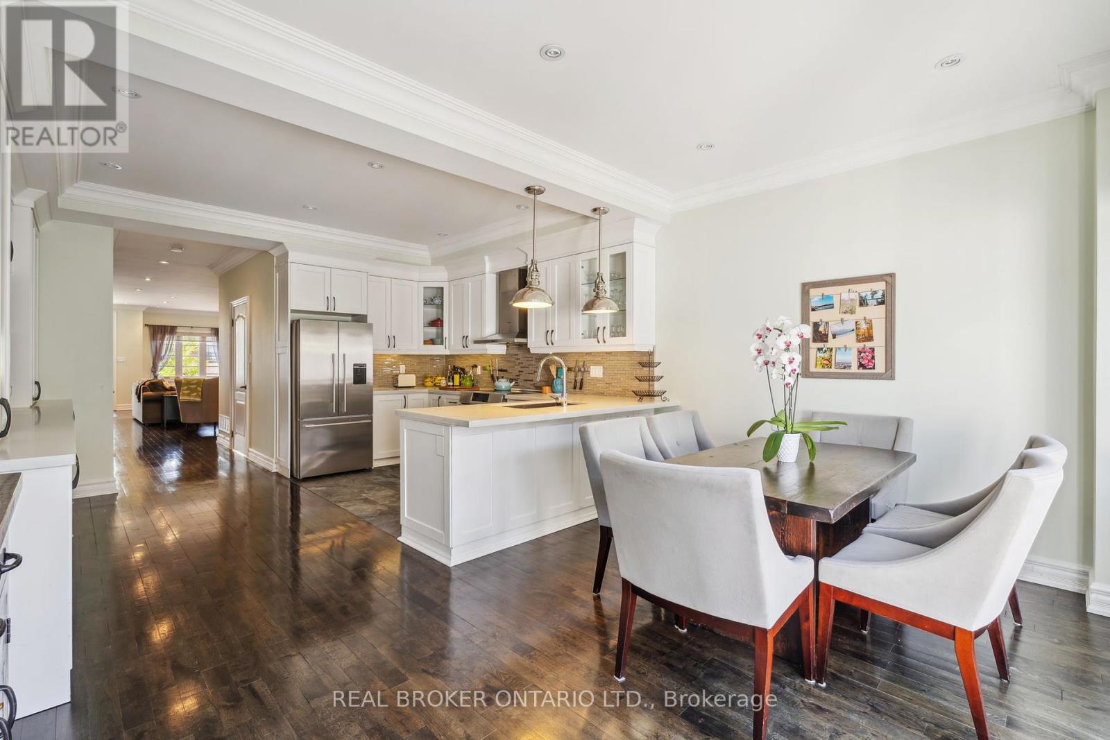 14 Teignmouth Avenue, Toronto, Ontario  M6E 1S5 - Photo 15 - W12182827